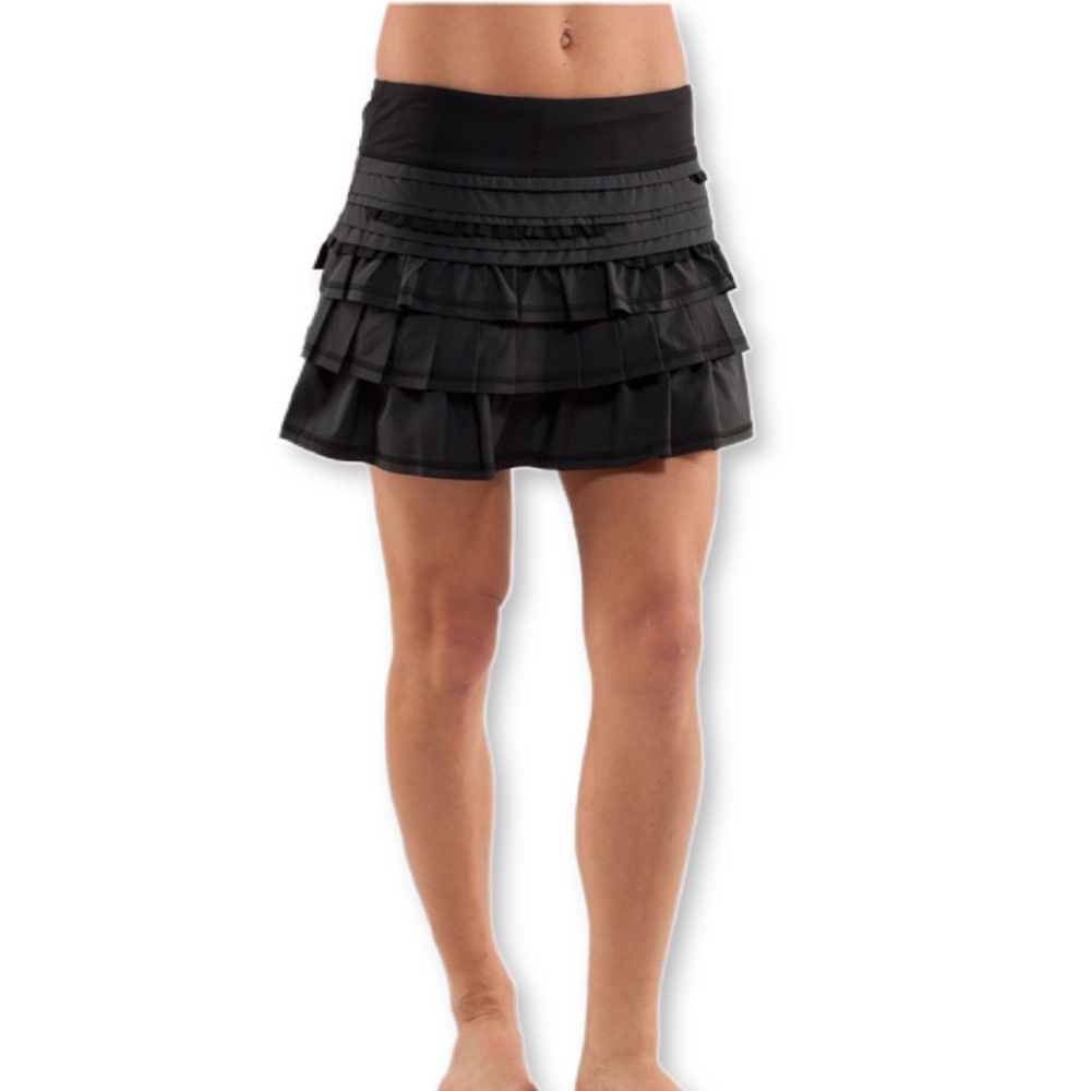 Rare Lululemon Run: Back On Track Skirt Black 6